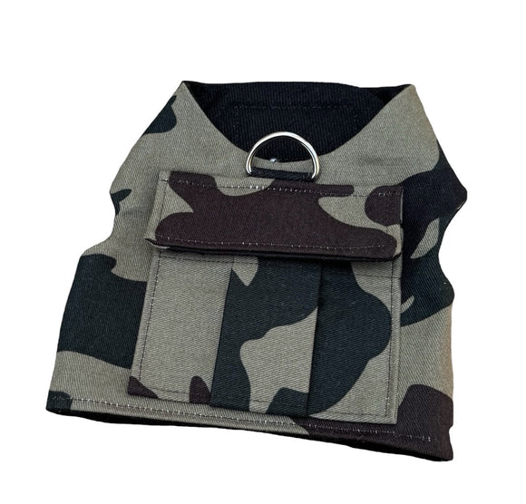 Camp Harness in Camo