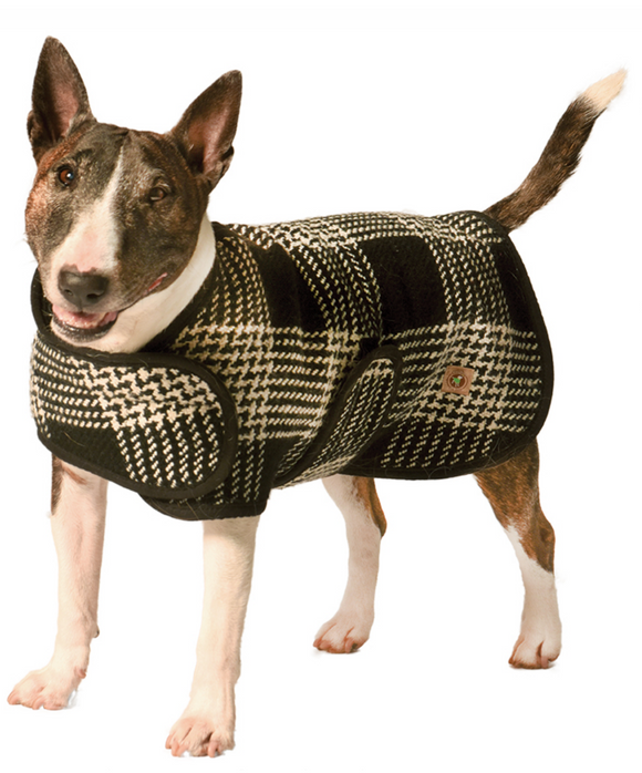 Black and White Plaid Dog Blanket Coat - Le Pet Luxe